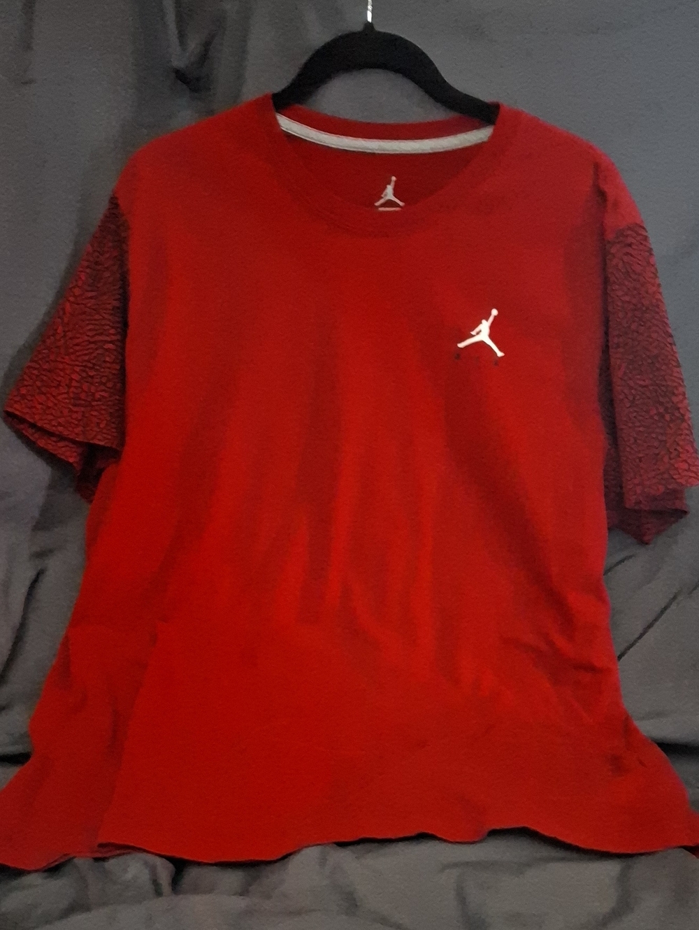 Jordan Nike Red Jordan Short Sleeve Tee with Patterned Sleeves Size XXL